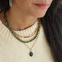 le collier parfait à offrir pour la fête des mères, en Serpentine verte délicate 
