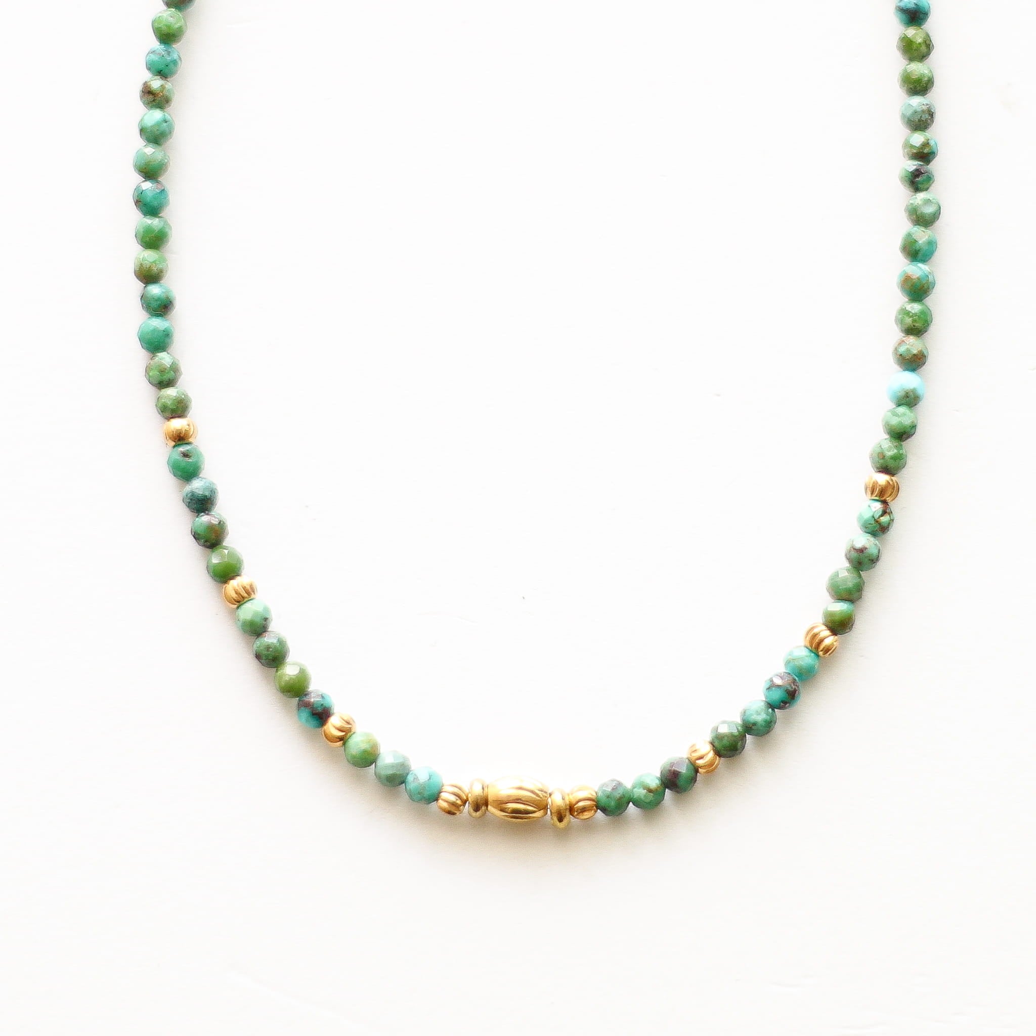 Collier en turquoise, hypoallergénique.