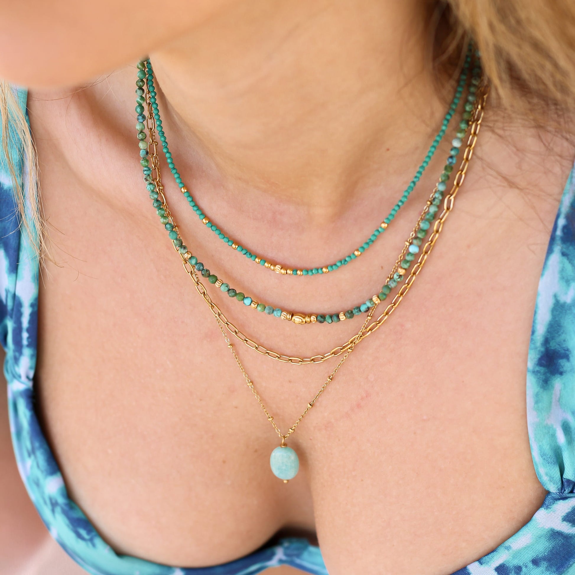 Collier en howlite, bijou femme.
